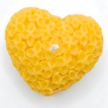 Dekoratyvi žvakė Žydinti širdis - geltona / Žalioji citrina, Bazilikas, Mandarinas